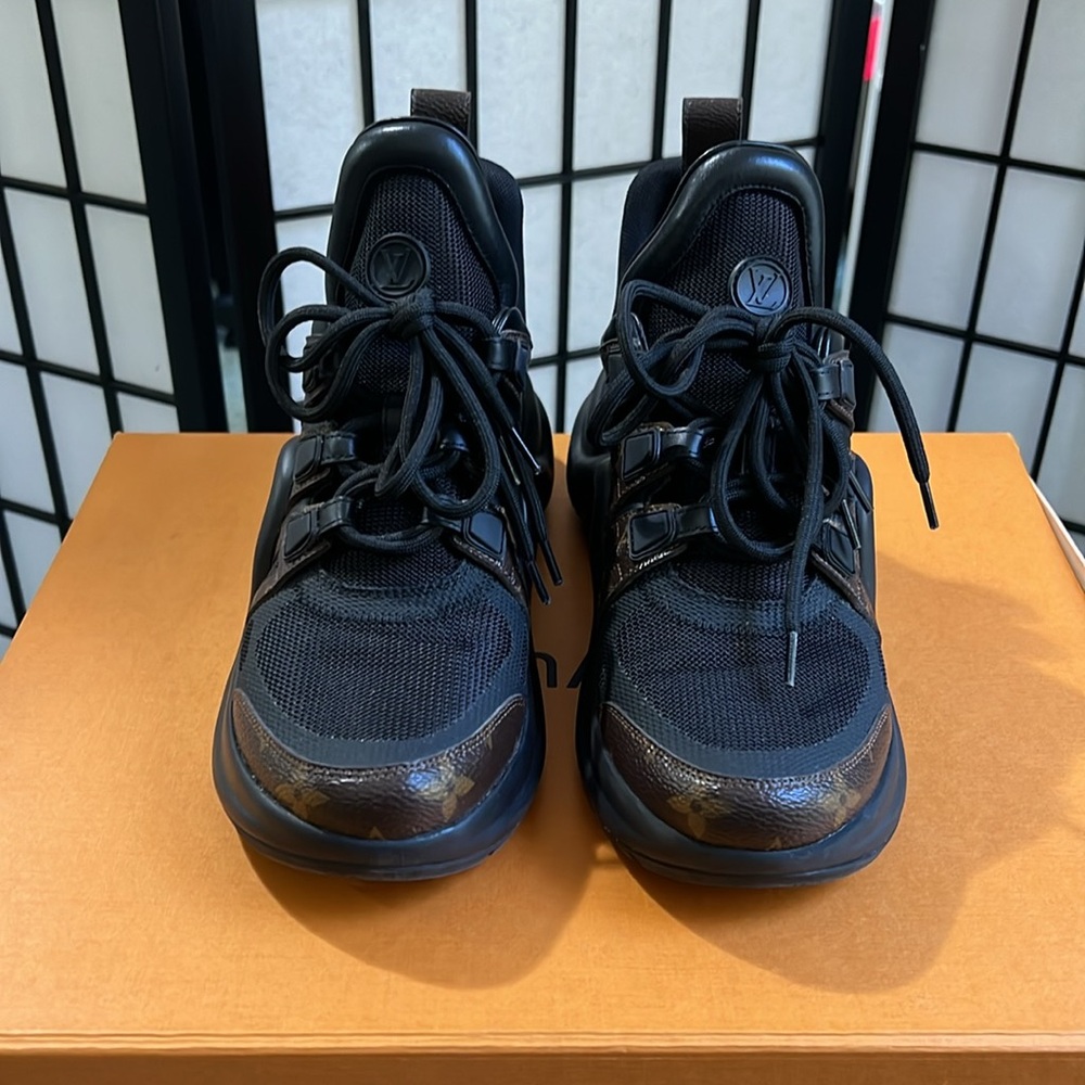 Louis Vuitton Archlight Sneakers in Black (Lightly Worn)